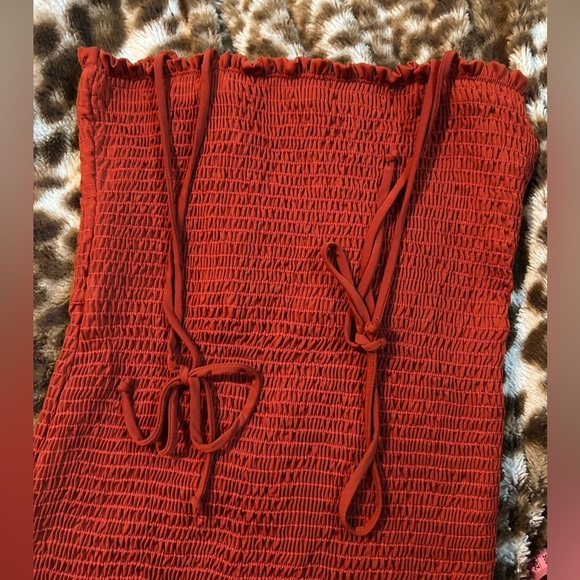 Res Smocked Strapless Dress - Picture 5 of 5